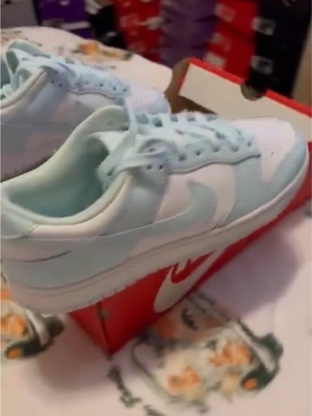 Men’s Nike dunk Low-Top Sneakers in glacier Blue and White - Picture 2 of 7
